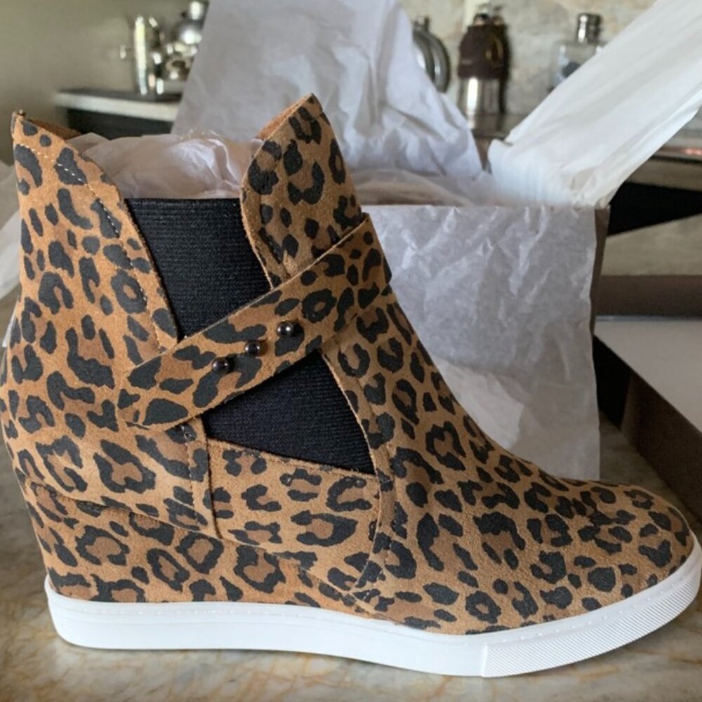 Linea Paolo Wedge Sneaker Freshton Leopard Black/Brown Shoes Bootie Suede NWT